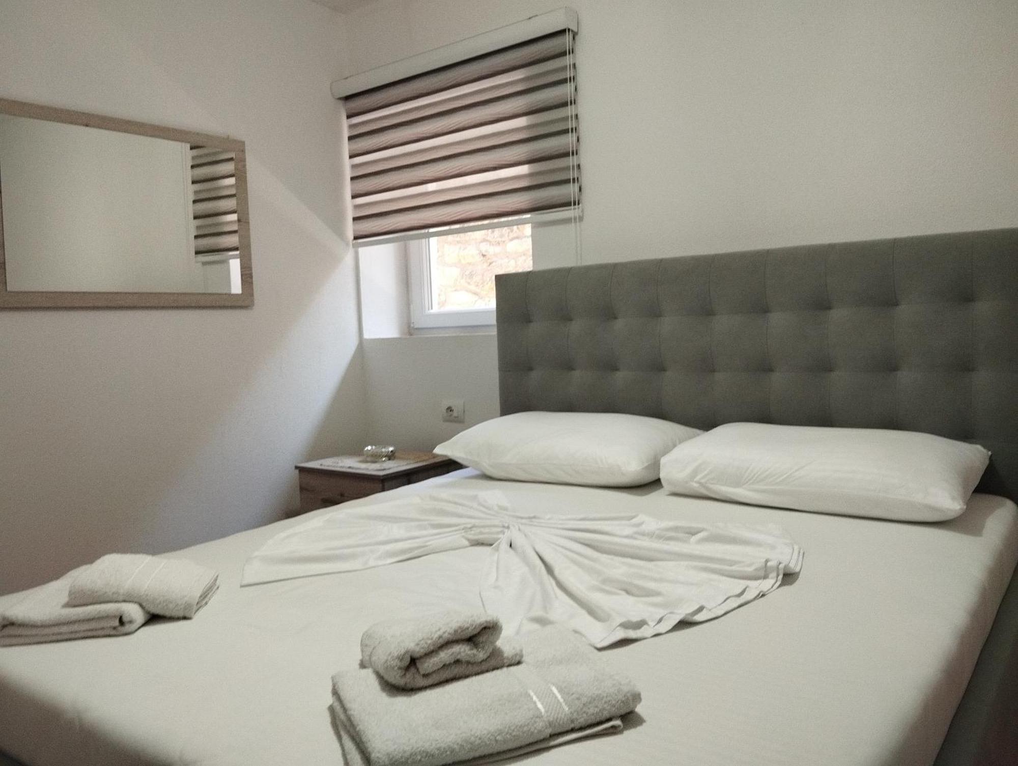 Erteo Guest House โปกราเดซ ภายนอก รูปภาพ